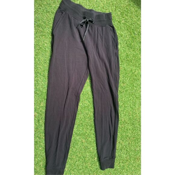 Lululemon Warm Down High Rise black Modal JOGGERS SWEATPANTS sz 4 - Picture 2 of 9